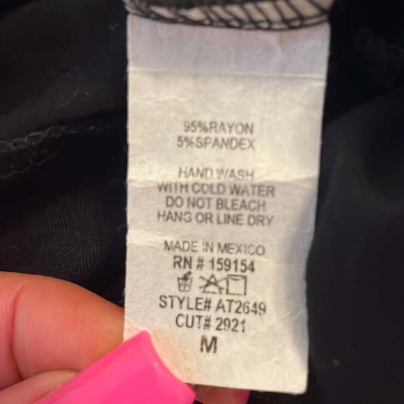 Windsor Long Sleeve Crop Top - Picture 4 of 5